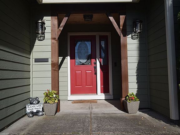 2nd image of 4707 NW Grant St