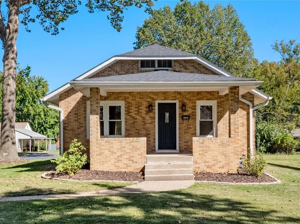 7017 W A St, Belleville, IL 62223