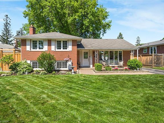 2nd image of 377 Duncombe Dr