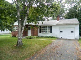 10 Circular Dr, Hudson Falls, NY 12839