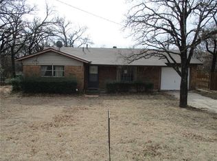 534 Dunaway Ln, Azle, TX 76020