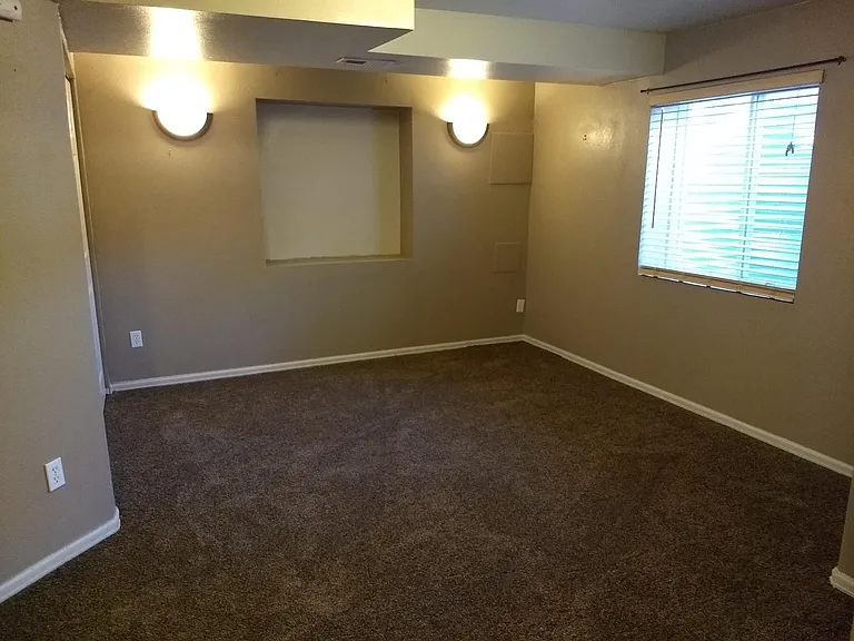 basement flex room