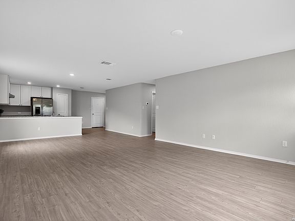 4th image of 3538 BOOKER TRL