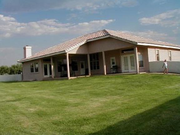 3rd image of 570 E Tumbleweed Ln