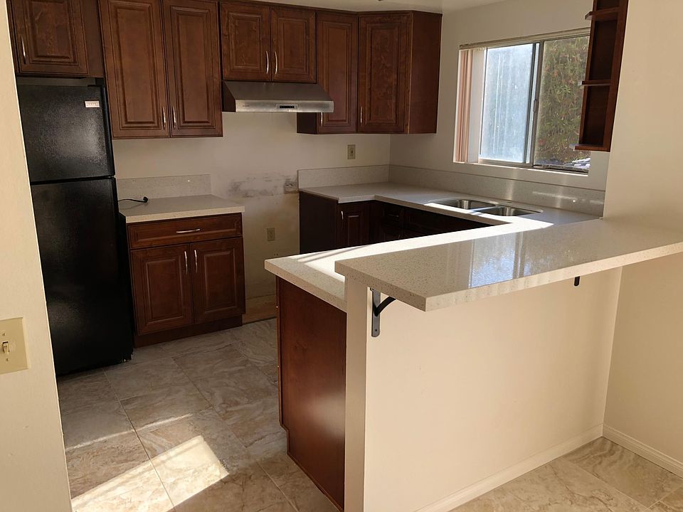 1st image of 256 Alestar St #1