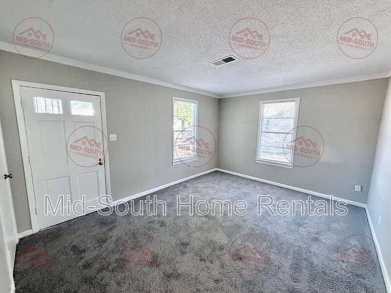 4 bed, 2.0 bath, 1403 sqft, $1,250 — Photo 3