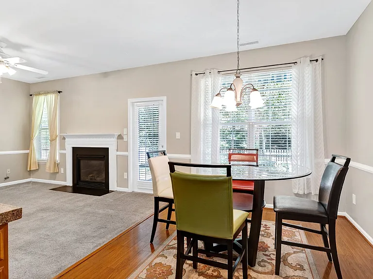 412 Cline Falls Dr — Photo 4