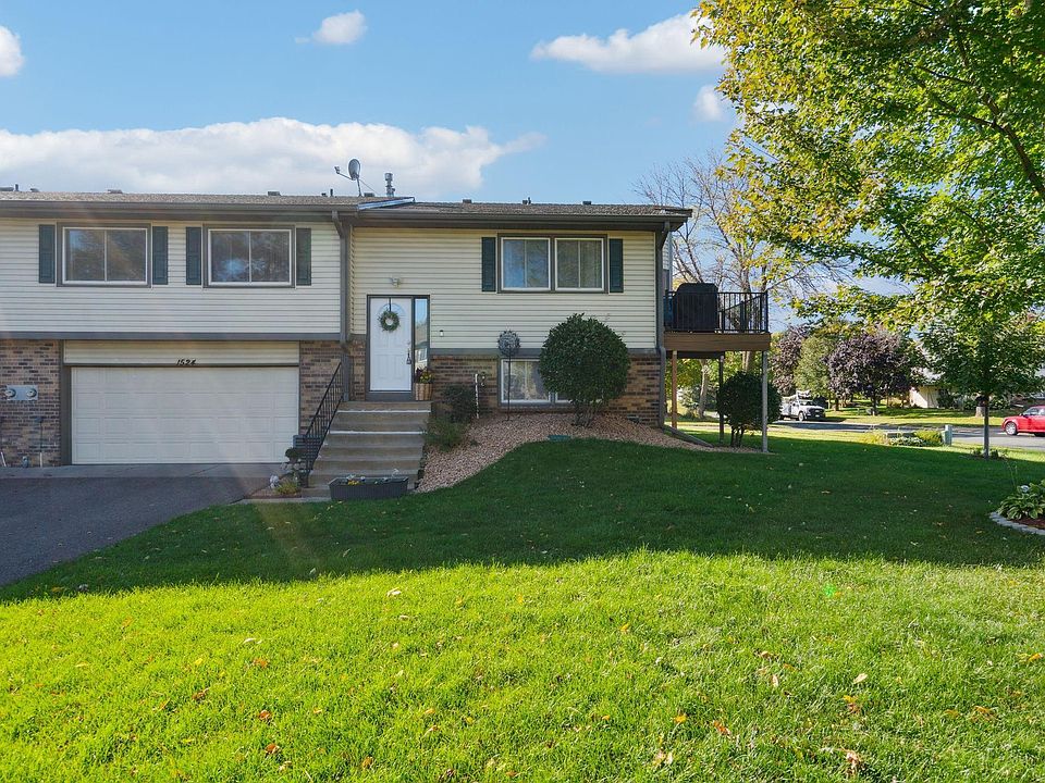 1st image of 1524 128th Ave NE