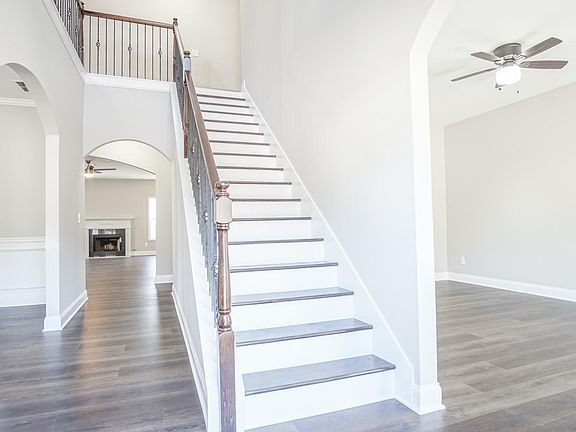4th image of 4519 Bellemeade Dr