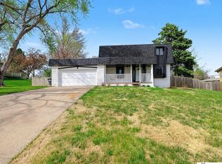 9716 Hartman Ave, Omaha, NE 68134