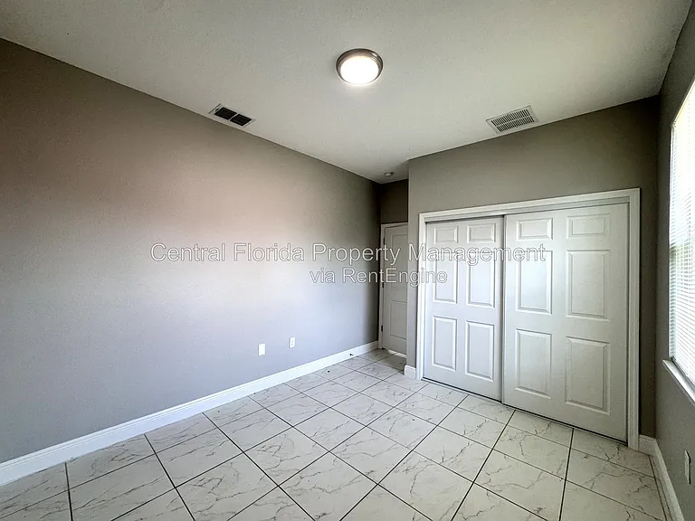 1389 Worthington Dr — Photo 18
