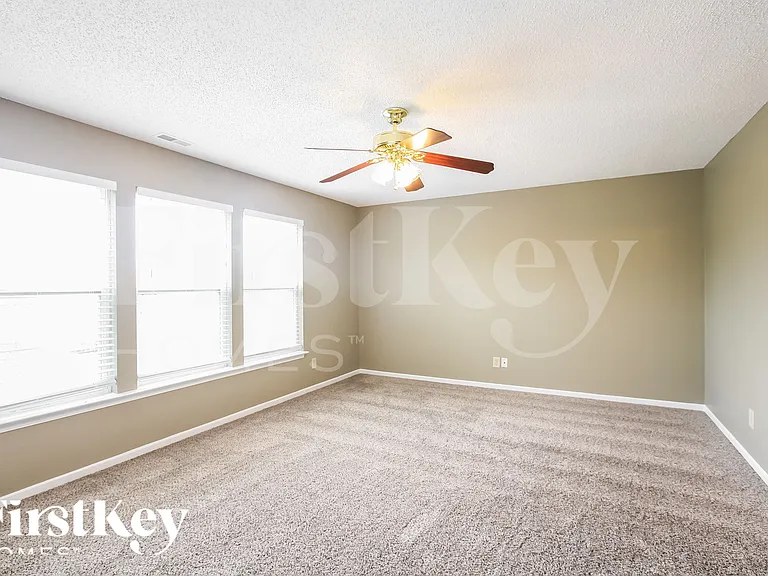15498 Border Dr — Photo 11