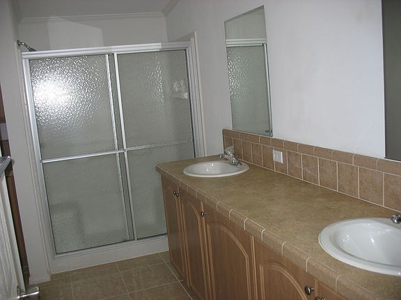 3rd image of 3141 Bending Oak Dr