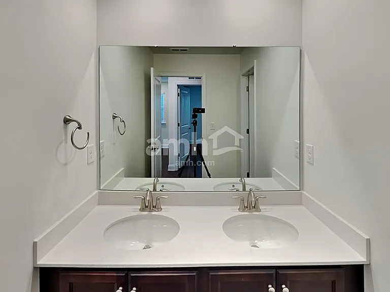 542 Rivermist Dr — Photo 16