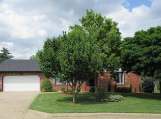 2165 E Montclair St, Springfield, MO 65804