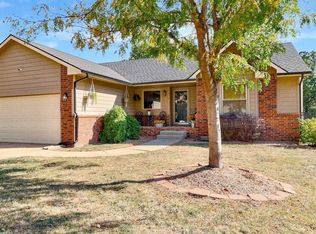 2206 N White Oak Rd, Derby, KS 67037