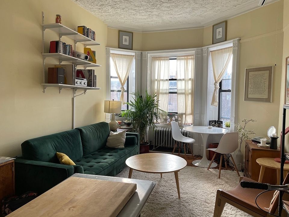 1st image of 217 Hancock St APT 8