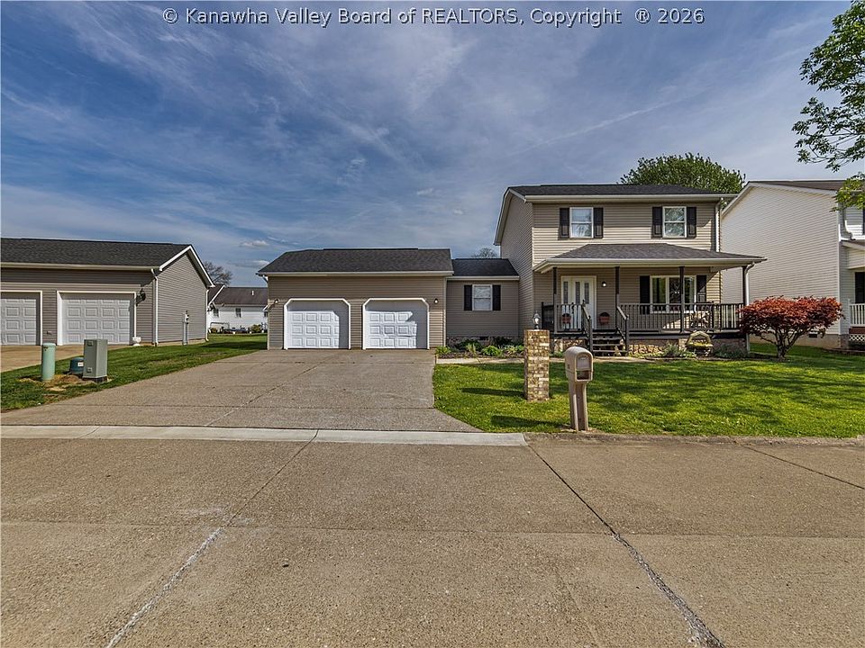 1st image of 163 Parkstone Dr