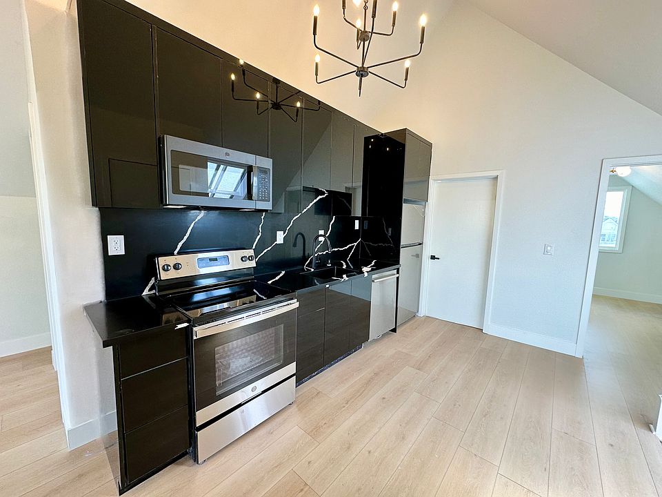 1st image of 2221 Pacific Ave #55
