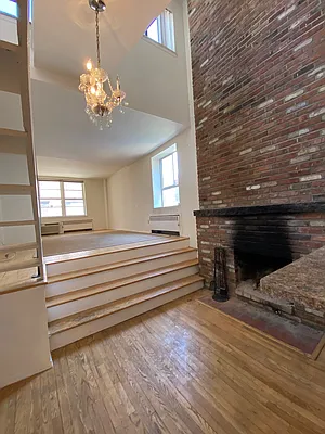 Rented by City Connections Realty | media 19