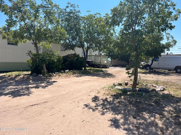 las-cruces-new-mexico-2062632538 picture