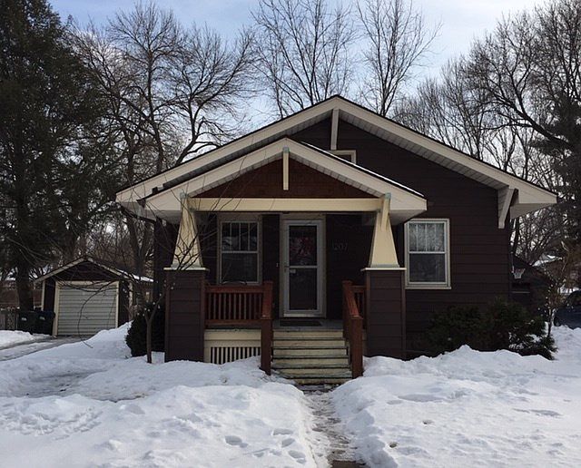 2nd image of 1207 Seymour Ave