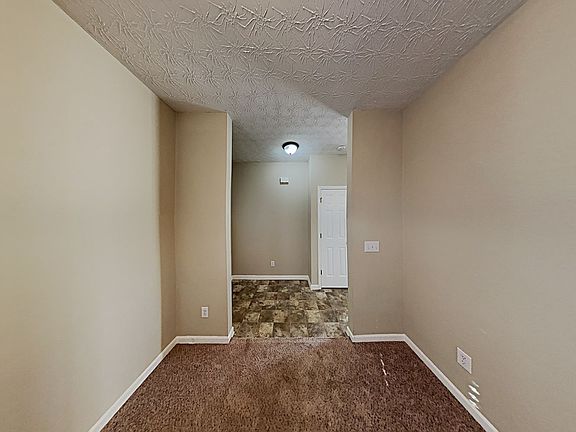 5th image of 187 Swanee Ln