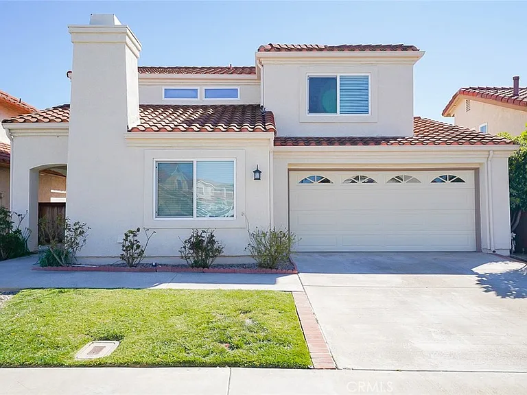21432 McIntosh Ln — Photo 1