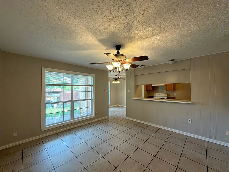 358 Valley Park Dr — Photo 11