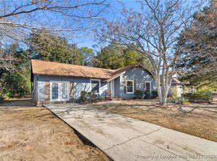 3555 Ireland Dr, Hope Mills, NC 28348