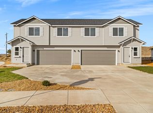 894 SE Starview Ave, Madras, OR 97741