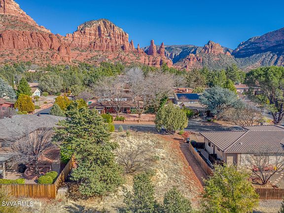 2nd image of 103 Bell Rock Dr