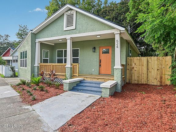 2nd image of 624 LAWTON Avenue