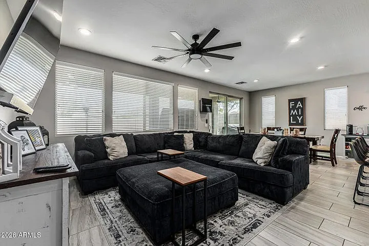 22438 E Camina Plata — Photo 2