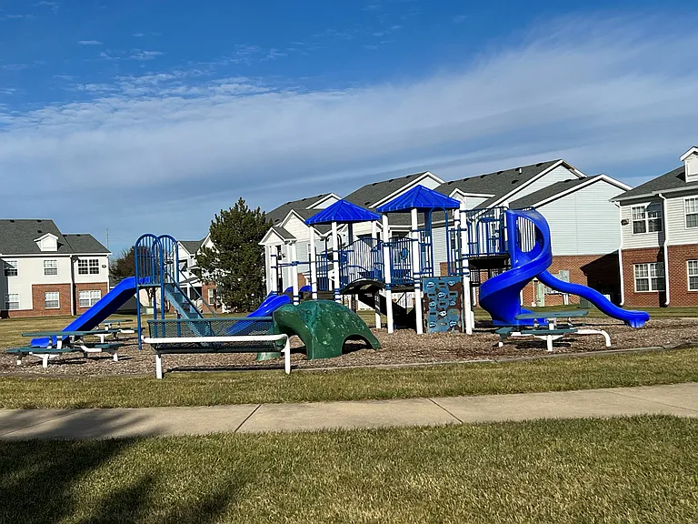 Village Crossing — Photo 28