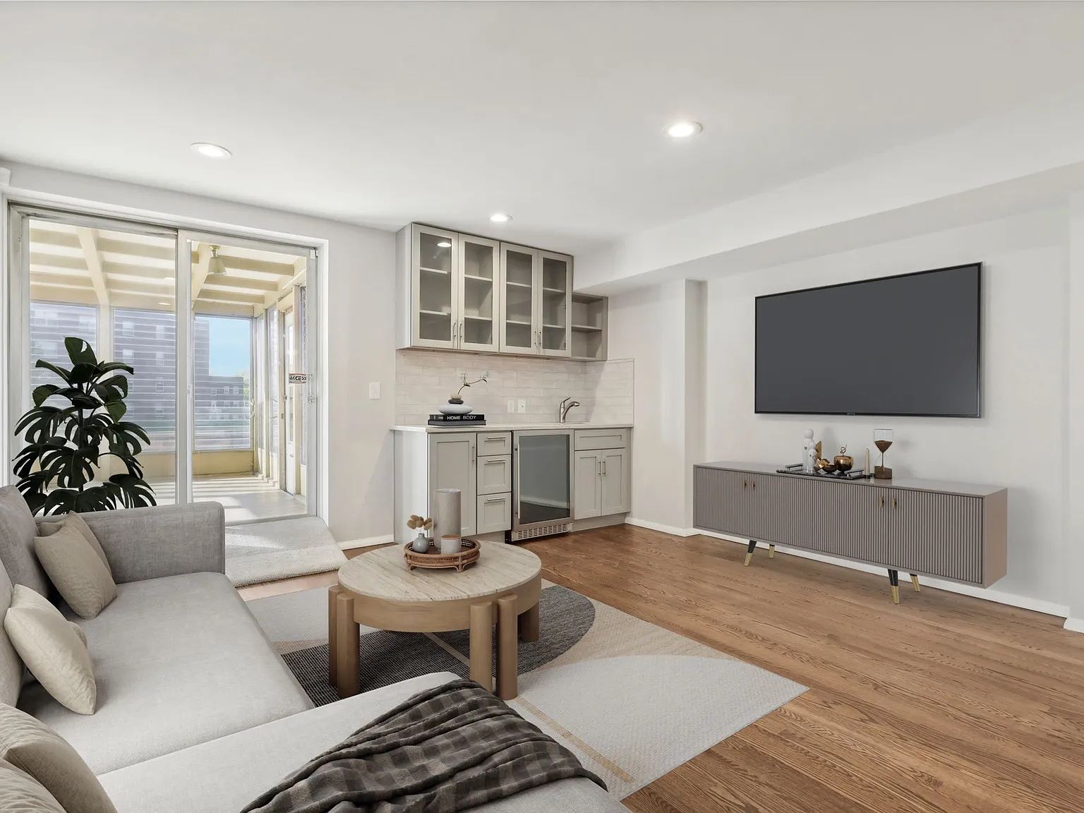 Embassy House Apartments — Photo 3