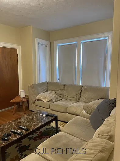 93 Ash St #1 — Photo 9