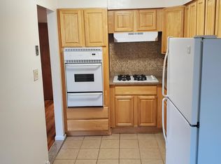 42-31 212th St #2A, Bayside, NY 11361