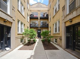 2549 N Clark St #1N, Chicago, IL 60614