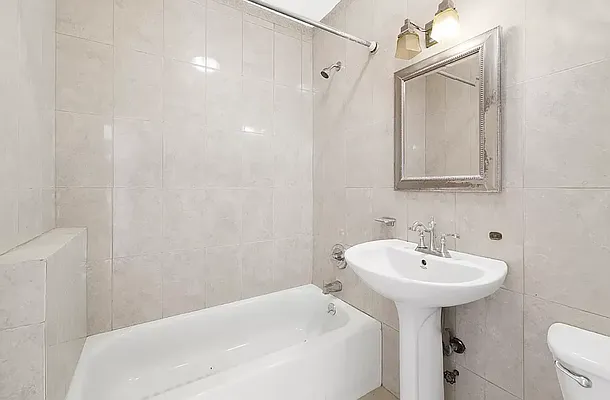 Rented by REAL New York | media 16