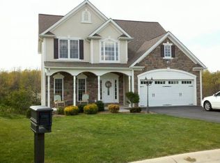 27 Foxcrest Rdg, Staunton, VA 24401