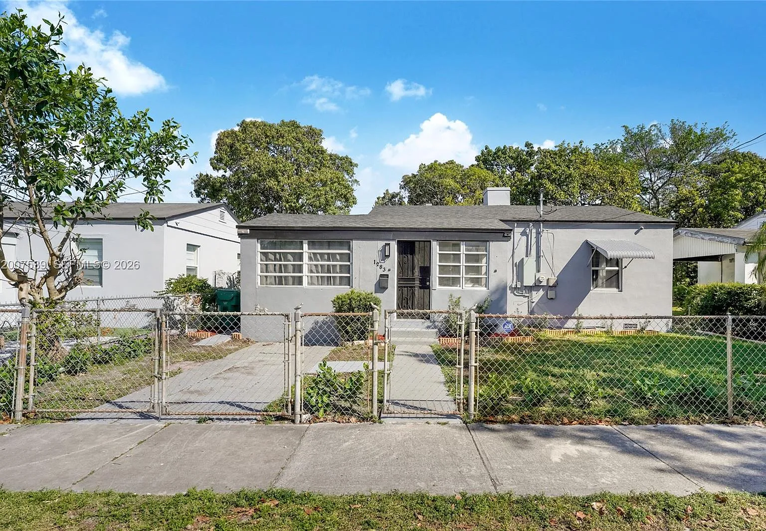 N Miami Estates — Photo 1