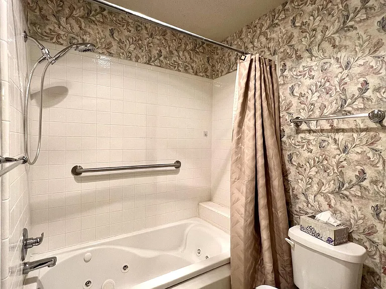5704 York Ave — Photo 20