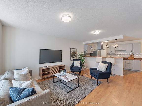 4th image of 346 Indian Road Cres