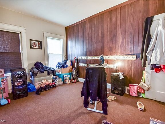 5th image of 16010 Parkgrove Ave