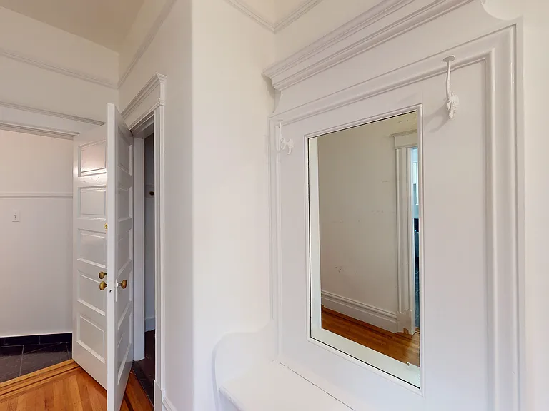 750 Guerrero St #1 — Photo 11