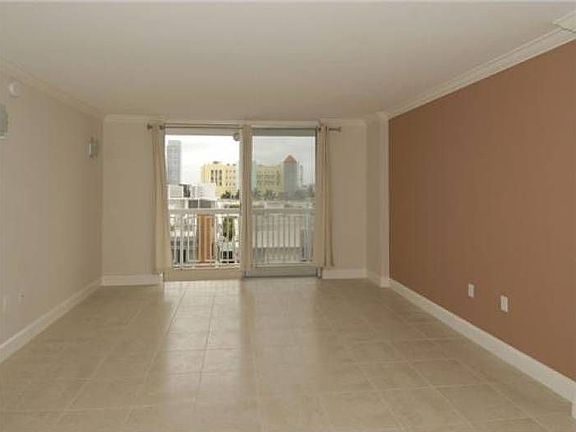 3rd image of 401 Ocean Dr APT 604