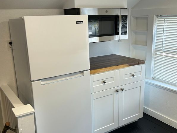407 Magnolia St #2
