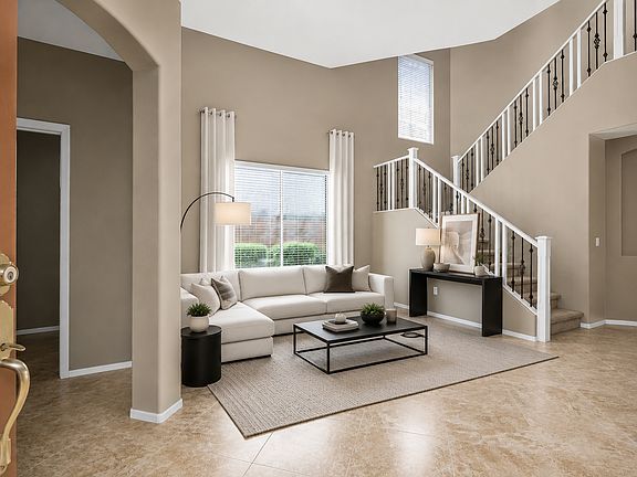5th image of 4129 E Clubview Dr