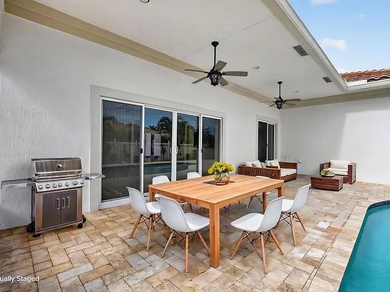 899 Granada Dr — Photo 29